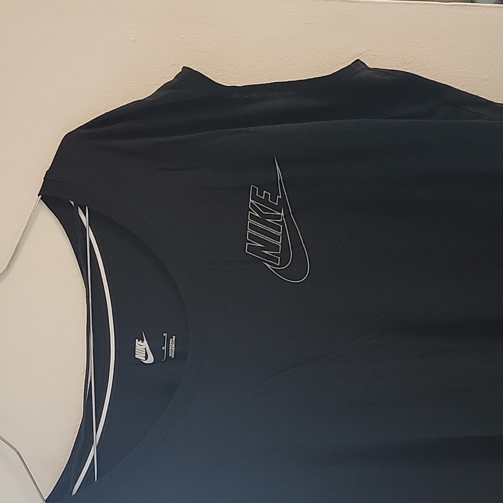 Casual Nike Top - Picture 2 of 2